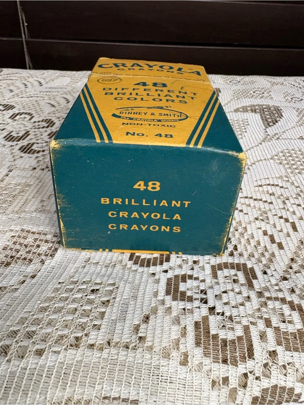 Crayola 48-Count Crayons Box in Yellow and Teal